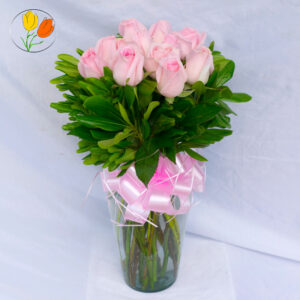 12 rosas rosa en jarron