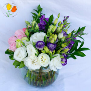 Rosas iris y matiolas