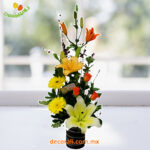 Lilis rosas y gerberas