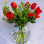 Tulipanes 10 en jarron de vidrio