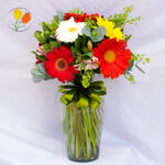 Gerberas de colores en jarron