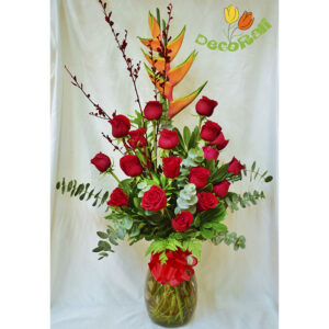 Rosas y heliconia