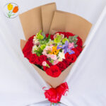 Corazon de rosas en ramo