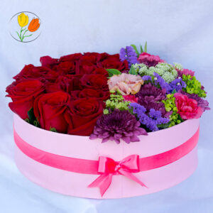 Rosas y primaveral en caja