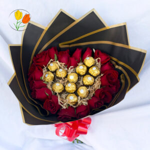 Corazon de rosas y chocolates