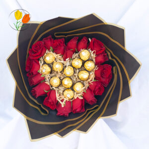 Corazon de rosas y chocolates